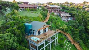 Casa com jacuzzi e piscina aquecida- Praia do Rosa-SC
